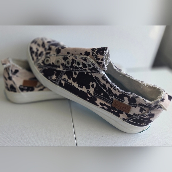 ⭐️Blowfish Malibu play Milk Choc Chip Sneakers Size 8.5 - Picture 3 of 7